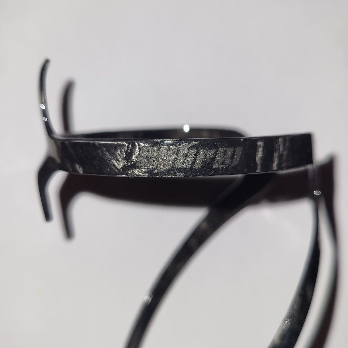 Cybrei carbon flaskeholder
